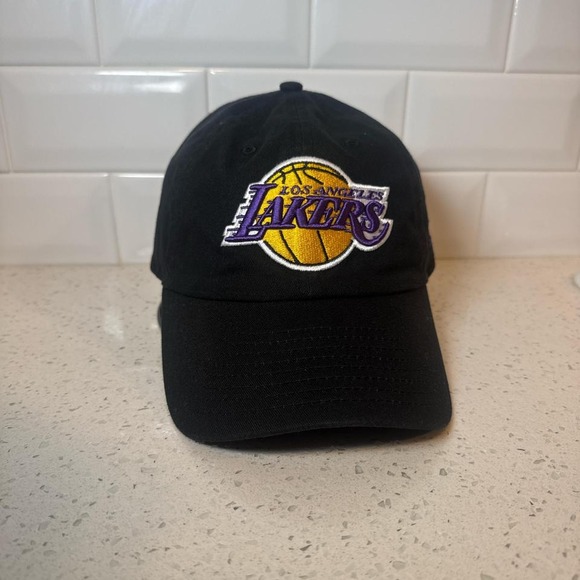 New Era Other - Black and purple Los Angeles‎ Lakers hat